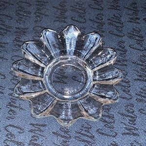 Fostoria glass clear sunflower trinket dish; approximately 5” diameter